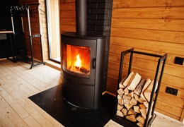 The Ultimate Guide to Kiln-Dried Oak, Ash, Birch, and Hornbeam Firewood for Your Kamin